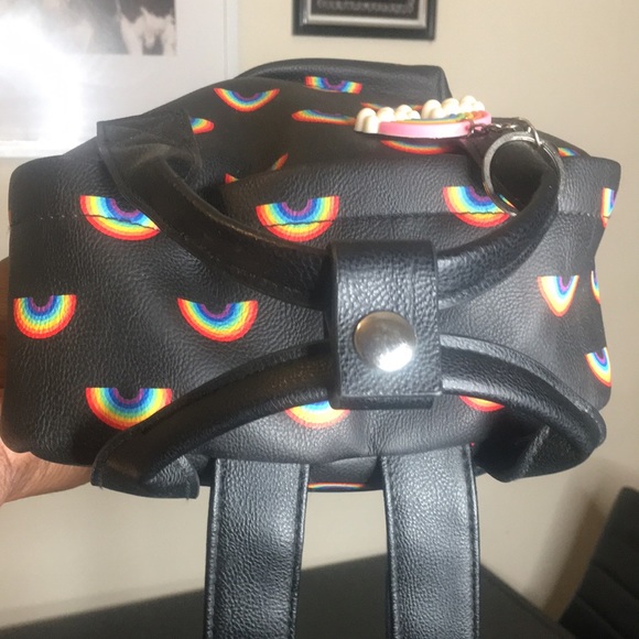 Rainbow LGBTQ PRIDE BACKPACK handbag with keychain purse tote bag unisex black - Picture 5 of 14